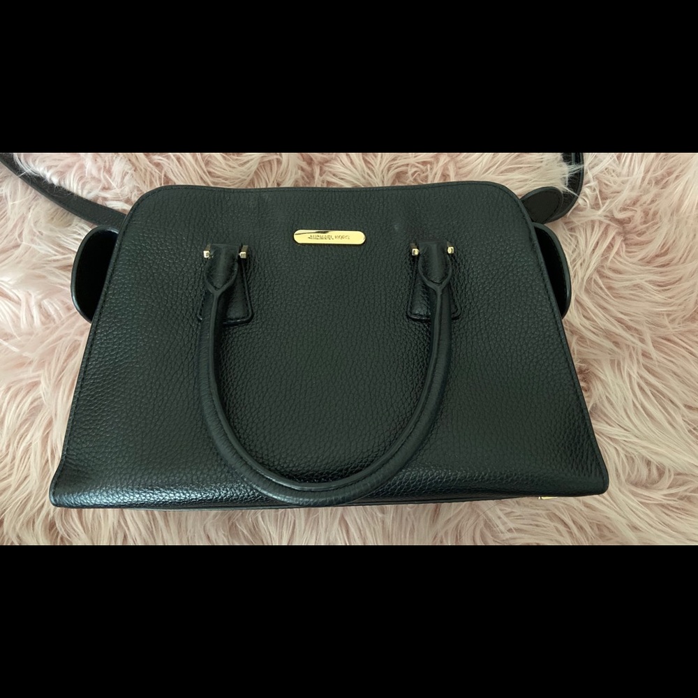 Black Michael Kors bag purse with crossbody strap
